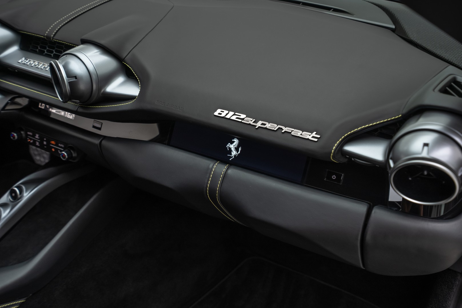 2020 FERRARI 812 SUPERFAST ( WARRANTY, SERVICE CONTRACT)